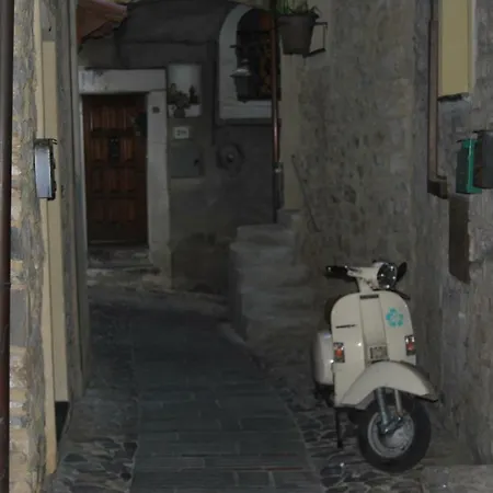 Mare E Monti Apartment *