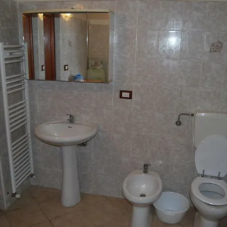 Mare E Monti Apartment Vallebona
